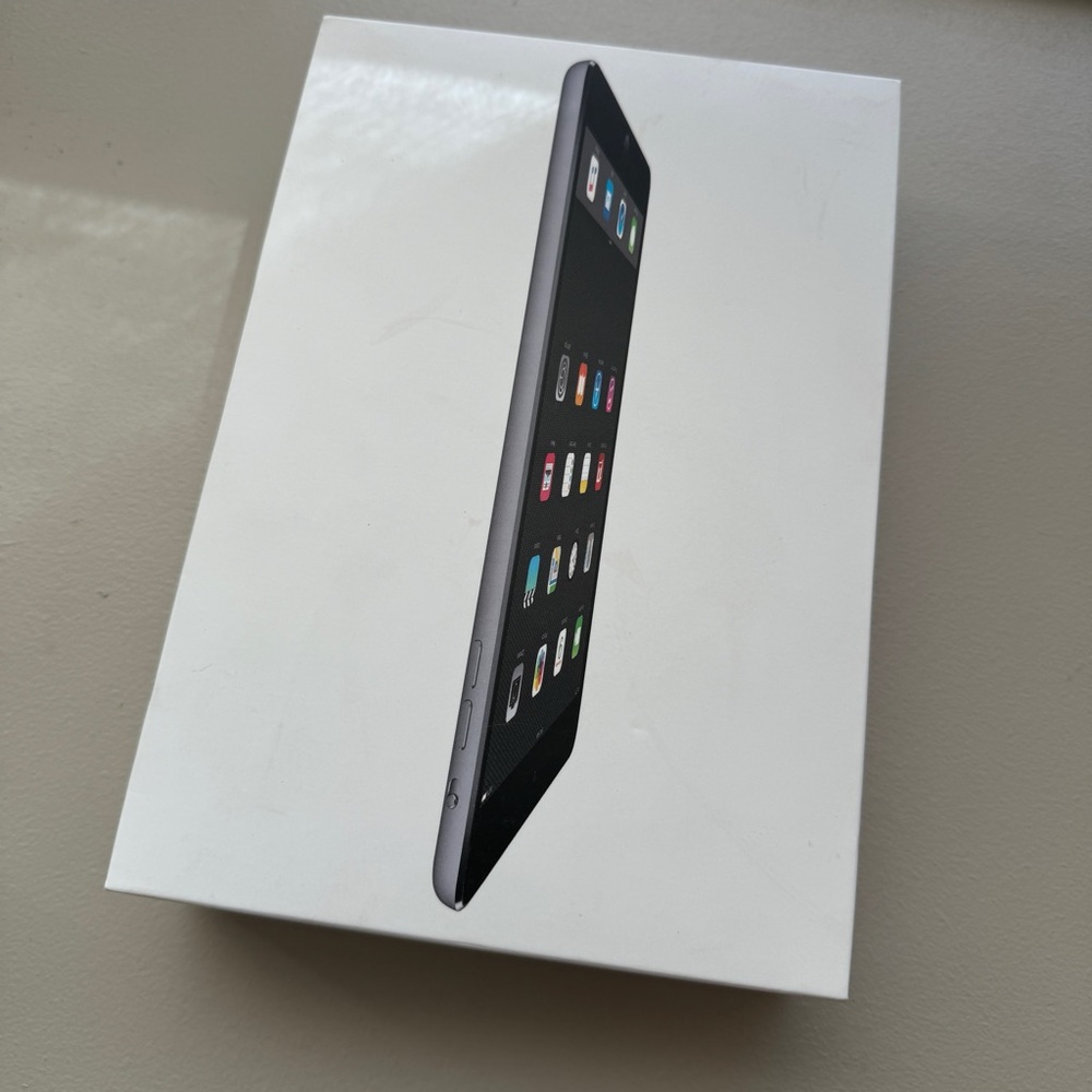 Apple iPad Mini 2 - excellent condition